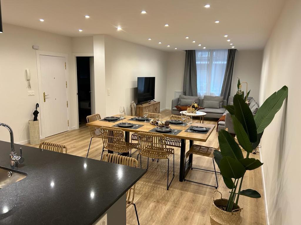 Guggenheim Apartment Билбао Екстериор снимка
